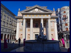 Piazza della Borsa 03 - Palazzo della Camera di Commercio