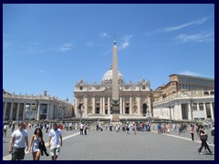St Peter's Square with St Peter's Basilica and the obelisk.