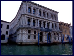 Canal Grande - Vaporette boat tour 39 - Ca' Pesaro