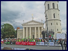 Vilnius Marathon on Cathedral Square. 