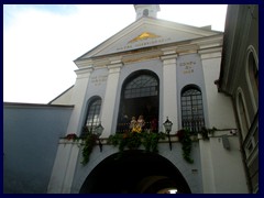 Gate of Dawn, Didzioji street. The gate to the Old Town, built 1503-1522 as part of the defense wall. It is the only one of the city gate that wasn't destroyed in the 18th century. The icon of Our Lady of the Gate of Dawn can be seen inside the gate, that is of religious, cultural and historical importance.