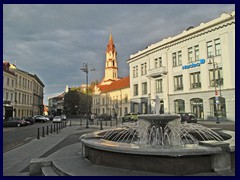 Town Hall Square fountain and Didzioji street.