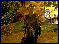 Tkalčićeva Street, Statue of Marija Juric Zagorka 02