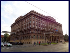 King Tomislav Square, Croatian Pension Insurance Institute