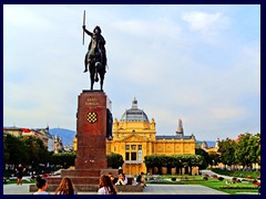 King Tomislav Square, Railway Station 07